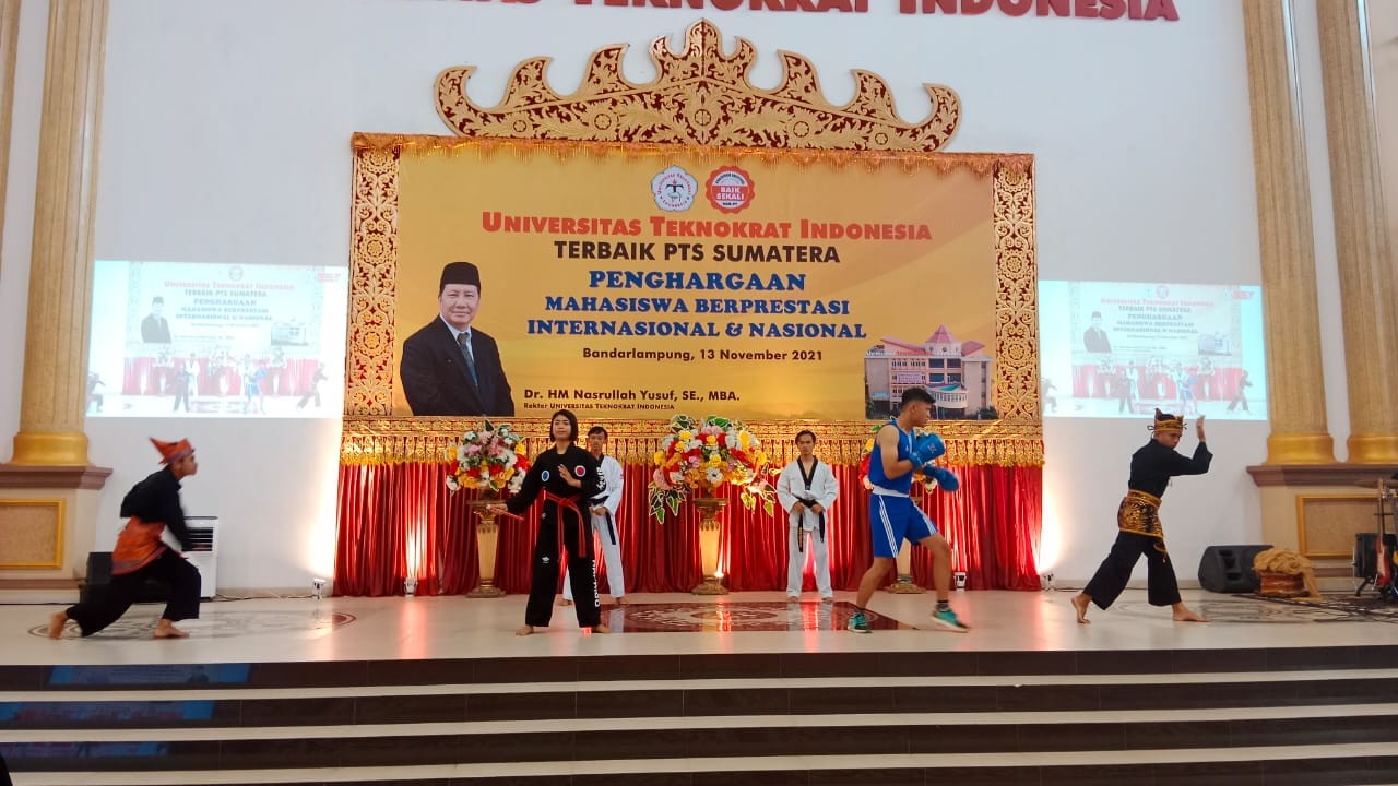 Universitas PTS Terbaik di Sumatera, Teknokrat Indonesia Beri Penghargaan Kepada Mahasiswa ...